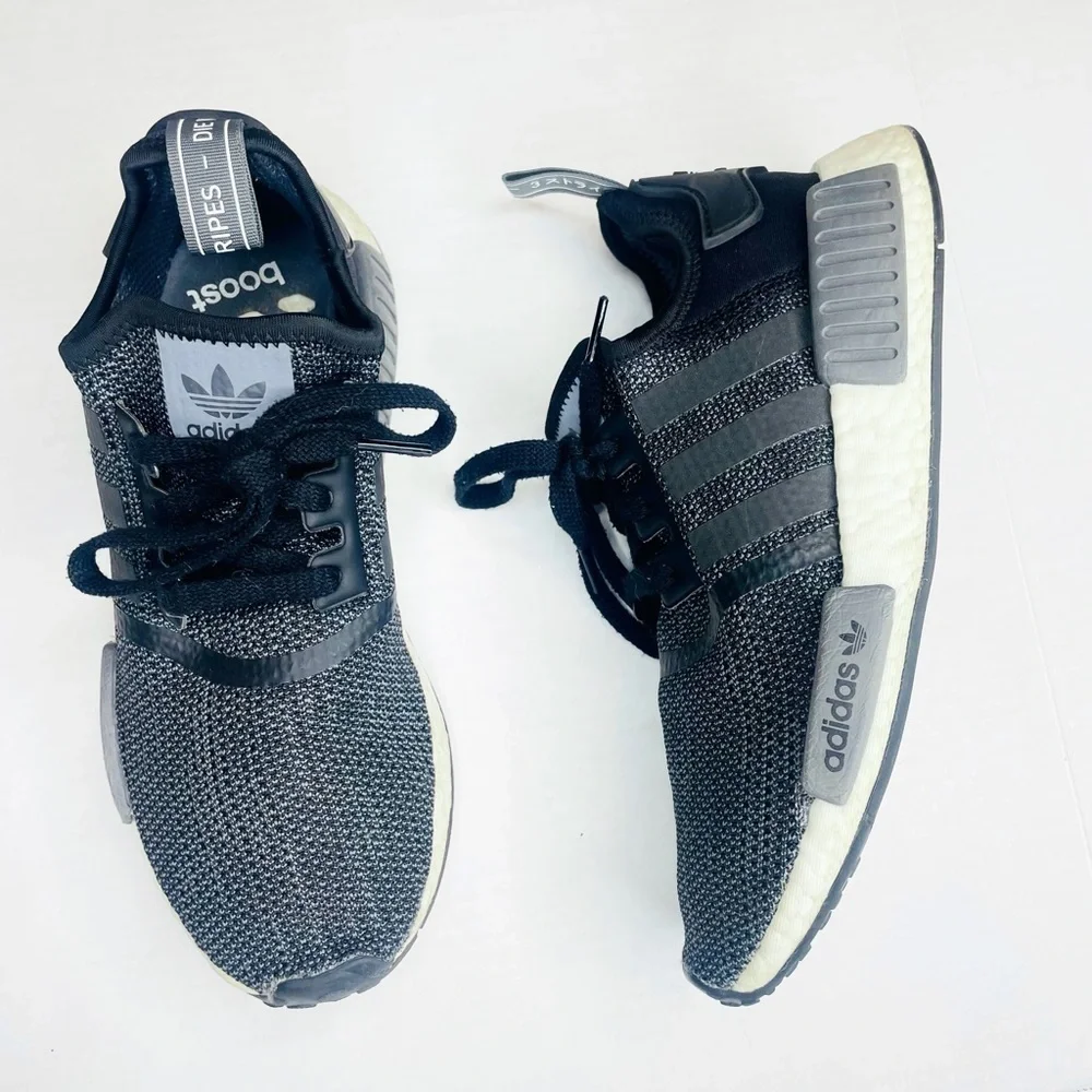 Adidas NMD_R1 Core Black Carbon Sneakers Men’s Size 8